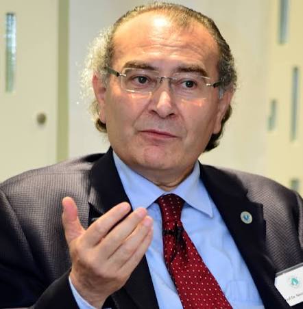 Prof. Dr. Nevzat Tarhan'dan Çarpıcı Mesaj: "Zekâ Tek Başına Yetmez"
