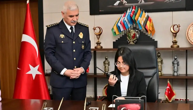 23 Nisan’da Çocuklar Emniyet Müdürü Oldu