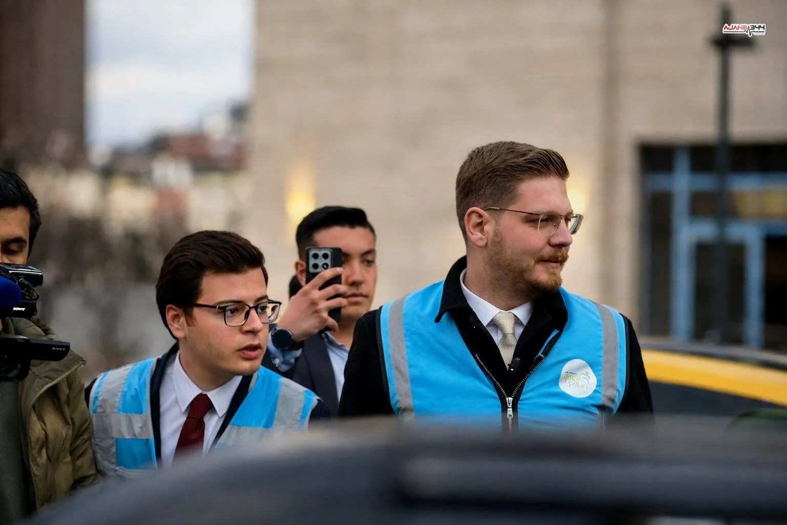 AK Gençlik’ten Trafikte İftara Anlamlı Dokunuş: “İftara 5 Kala” Geleneği Gönülleri Isıttı