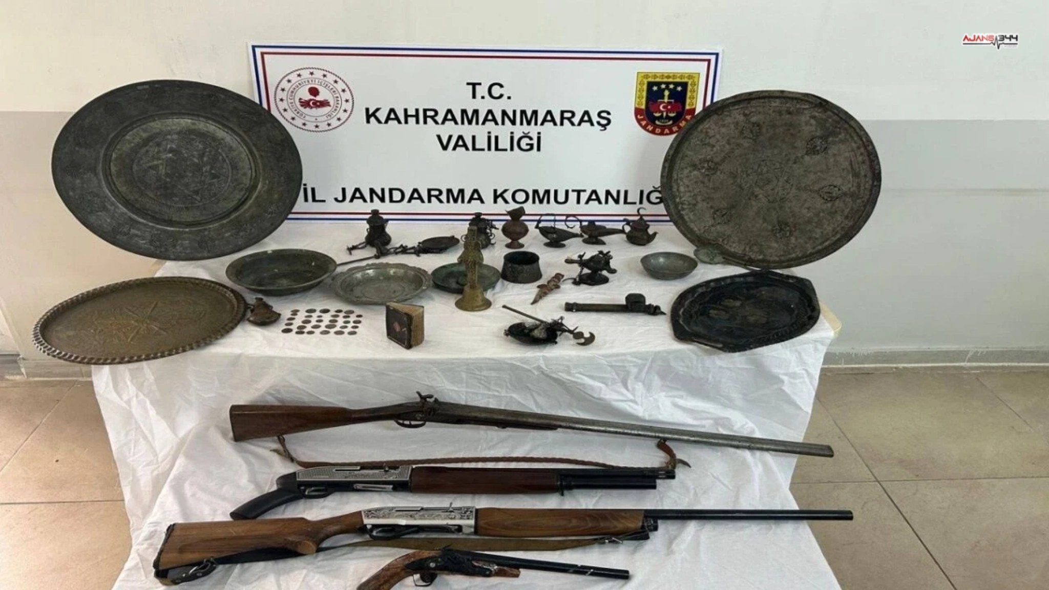 Kahramanmaraş İl Jandarma Komutanlığı’ndan Kaçakçılık ve Uyuşturucu Operasyonu: 62 Gözaltı