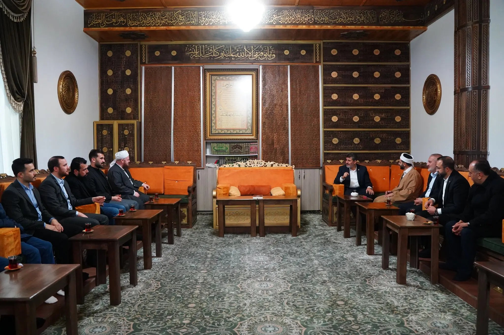 Debgici Bayramda Hemşehrileriyle Buluştu