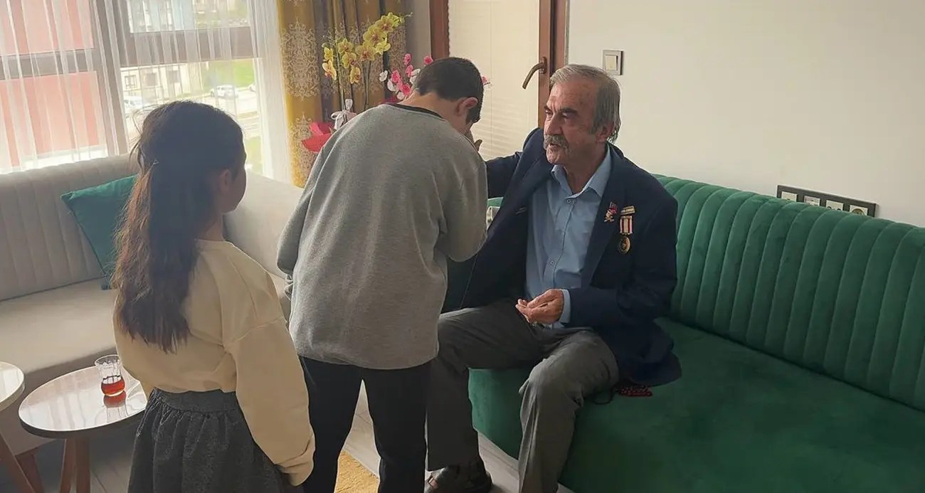 Yeni Yuvalarında İlk Bayram Sevinci