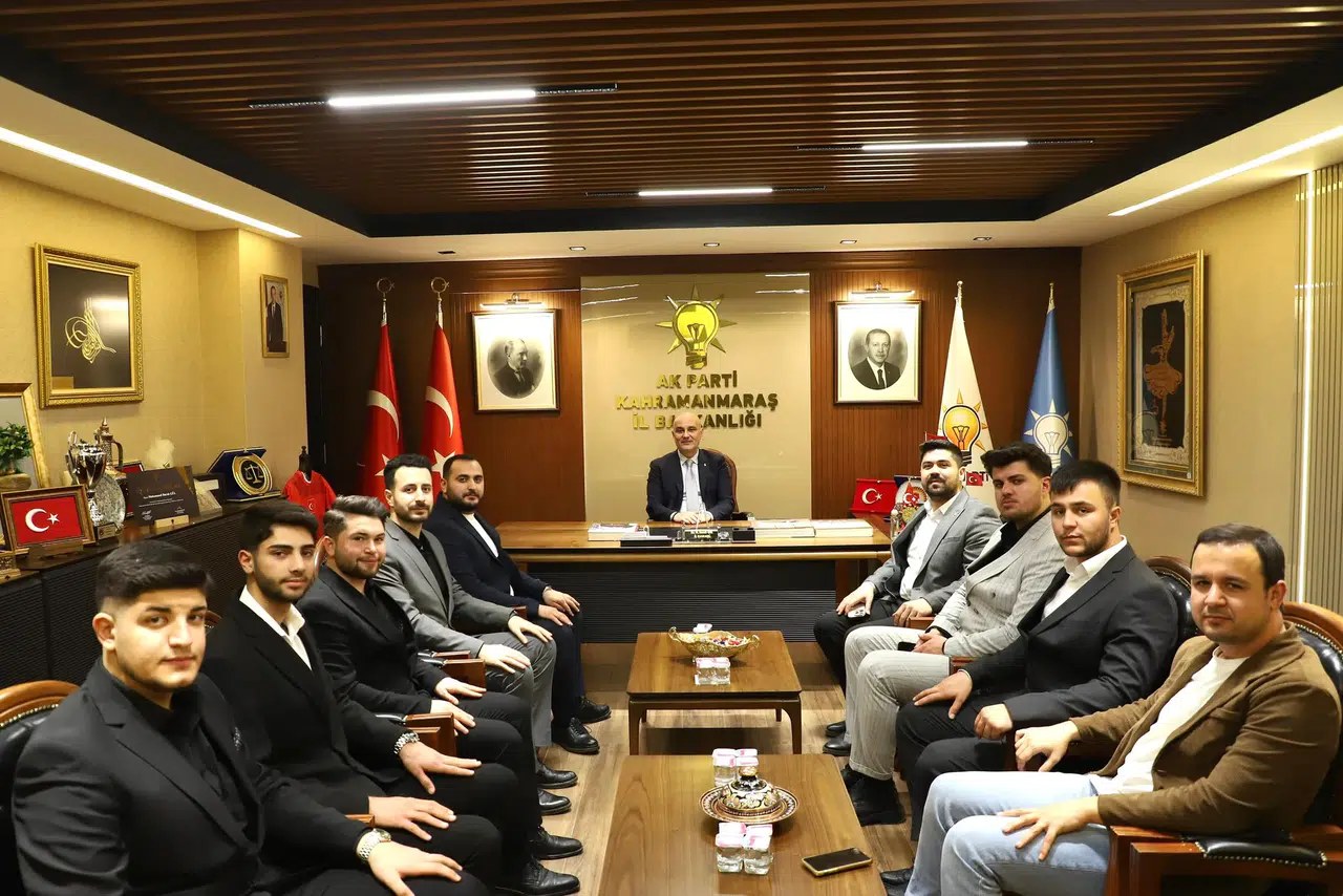 AK Parti Göksün Gençlik Kolları'ndan İl Başkanlığı'na Anlamlı Ziyaret