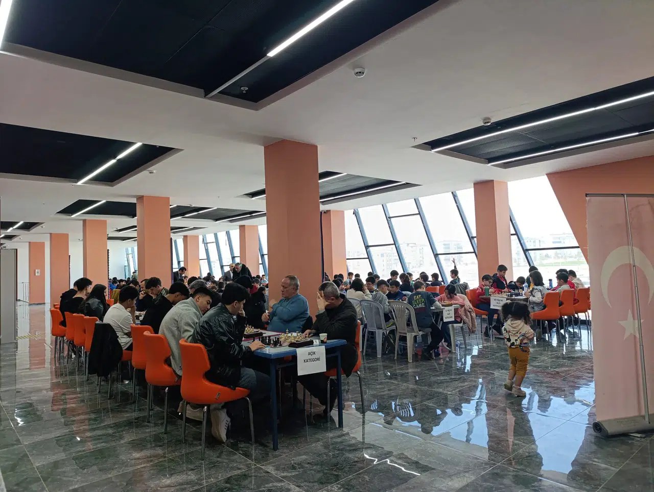 Elbistan’da Ödüllü Satranç Turnuvası 161 Sporcu İle Tamamlandı