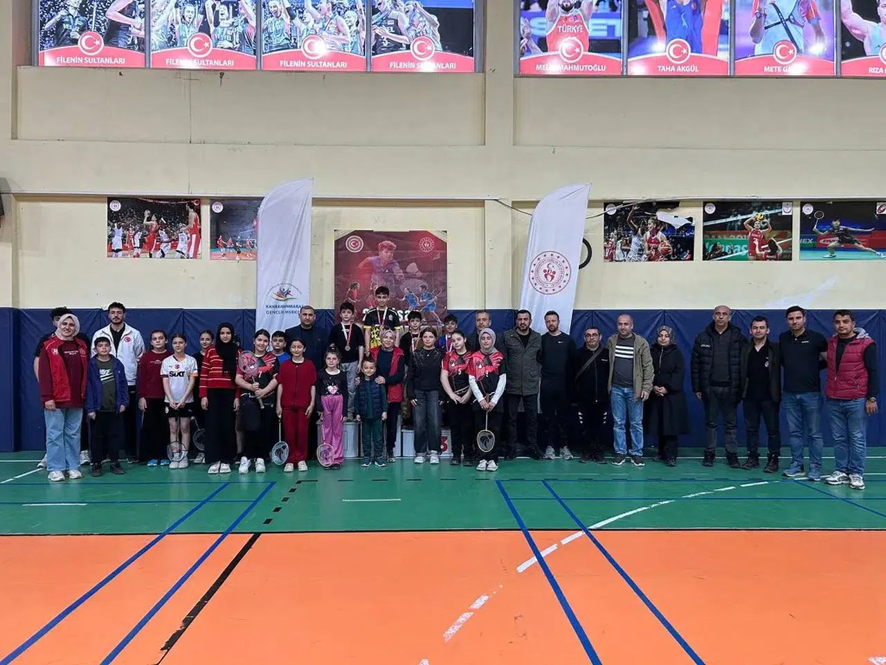 Kahramanmaraş'ta 23 Nisan Badminton Müsabakaları Coşkusu Yaşandı