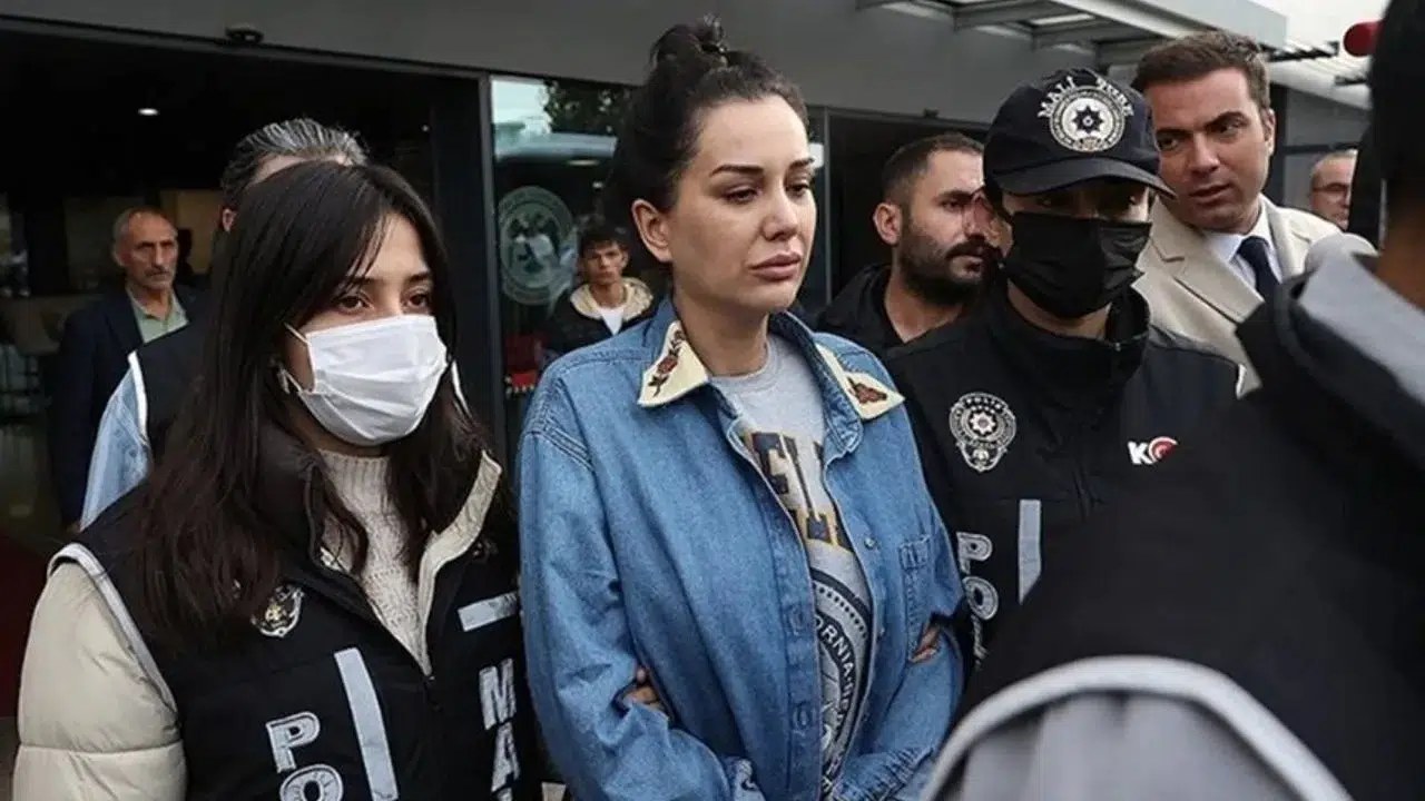 Dilan Polat'ın Sosyal Medya Hesaplarına Erişim Engeli