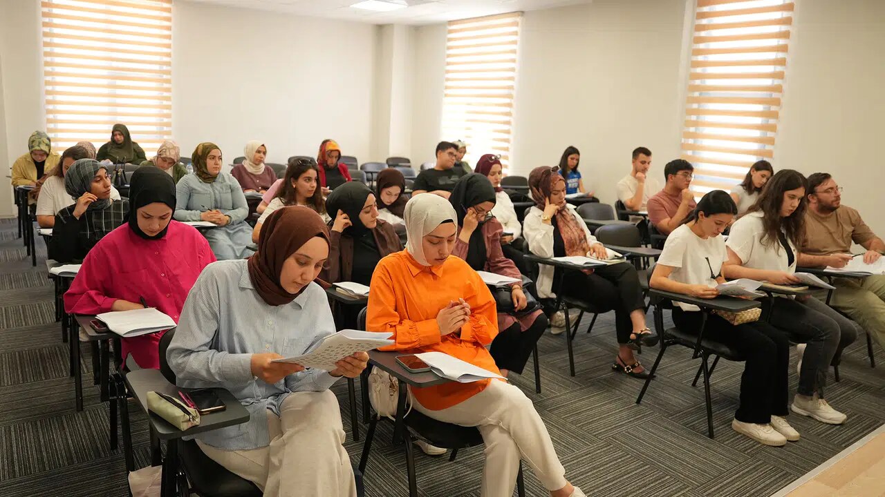 Pusula Maraş Yaz Akademileri Gençlere Sanat Ve Hızlı Okuma Fırsatı Sunuyor