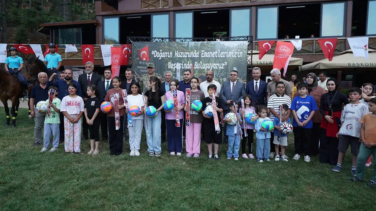Başkonuş'ta Anlamlı Buluşma! Şehit ve Gazi Çocuklarına Unutulmaz Karne Hediyesi