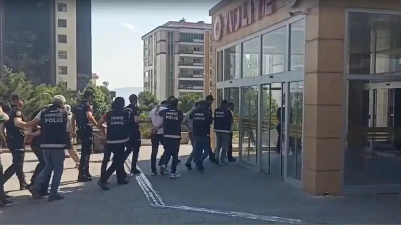 Kahramanmaraş'ta Uyuşturucu Ağına Ağır Darbe! 25 Şüpheli Tutuklandı