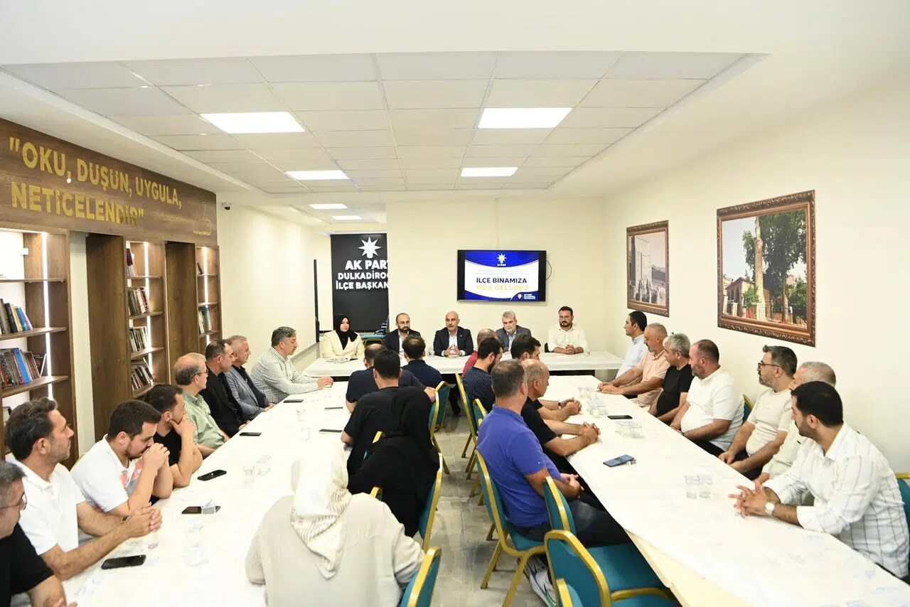 AK Parti Dulkadiroğlu'nda Kritik Toplantı! Yeni Dönem Masaya Yatırıldı