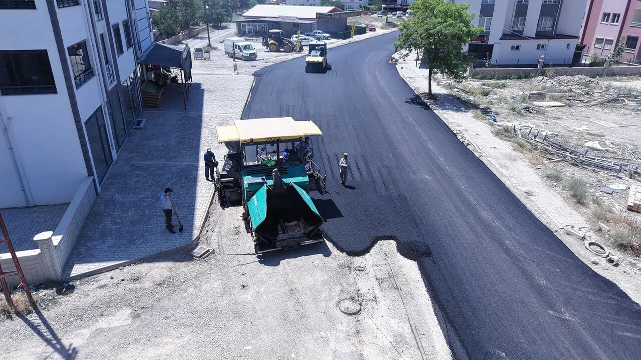 Elbistan'ın En İşlek Caddesi Yenileniyor! Kümbet Caddesi Baştan Sona Değişecek