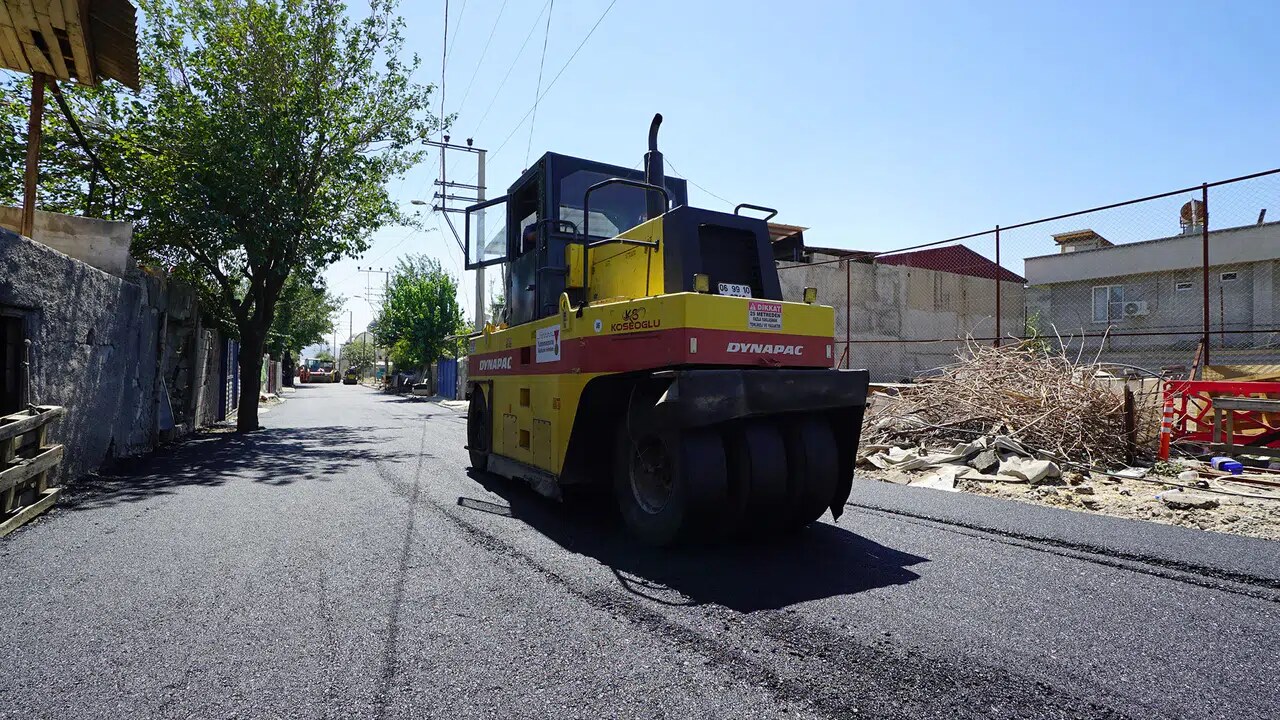 Gençosman Mahallesi'nde Asfalt Seferberliği! Yollar Yenileniyor
