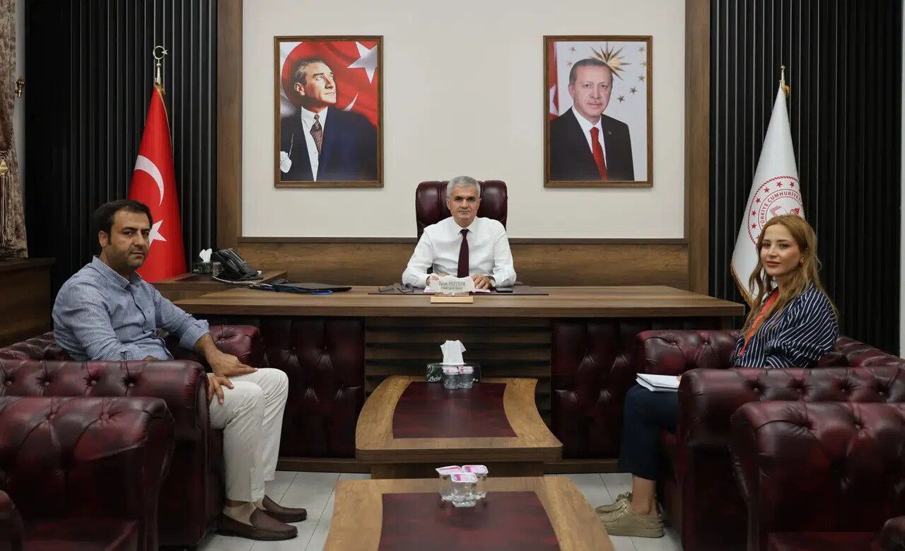 Turan Akpınar, Muhtarlar ve Kızılay Heyetini Ağırladı
