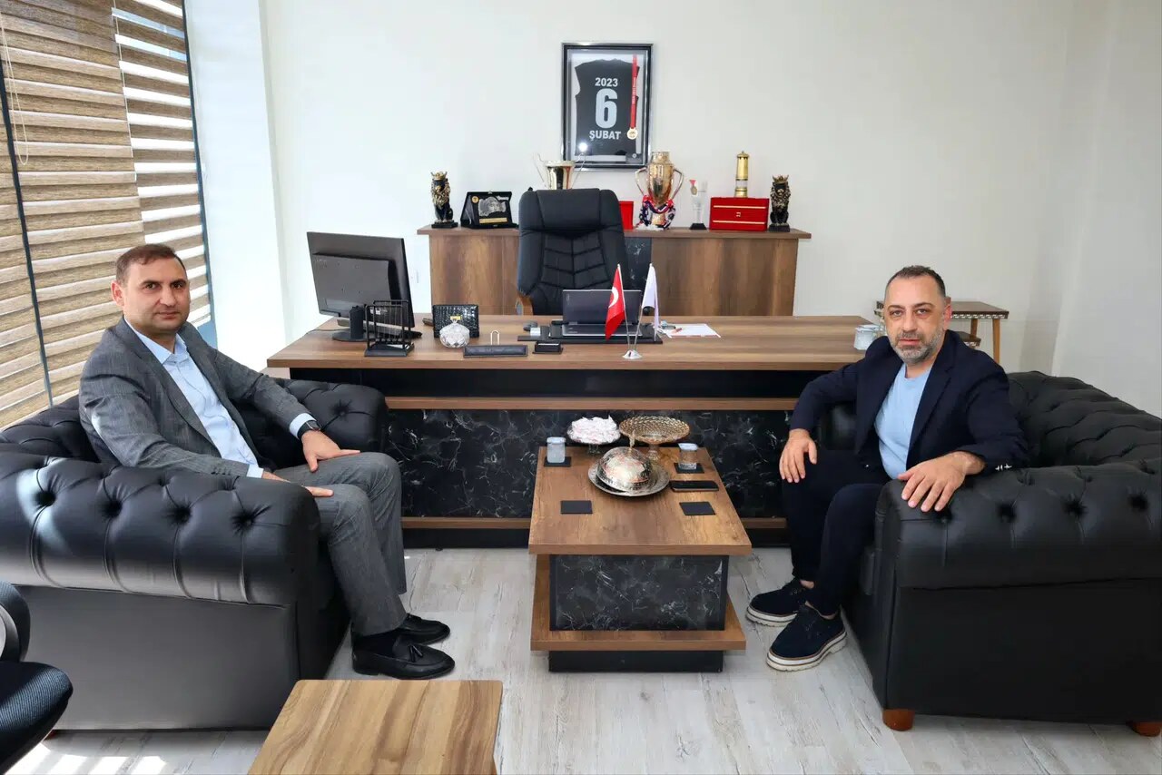 Gençlik ve Spor İl Müdürü Özdemir'den İstiklalspor Başkanı Gülpak'a Ziyaret