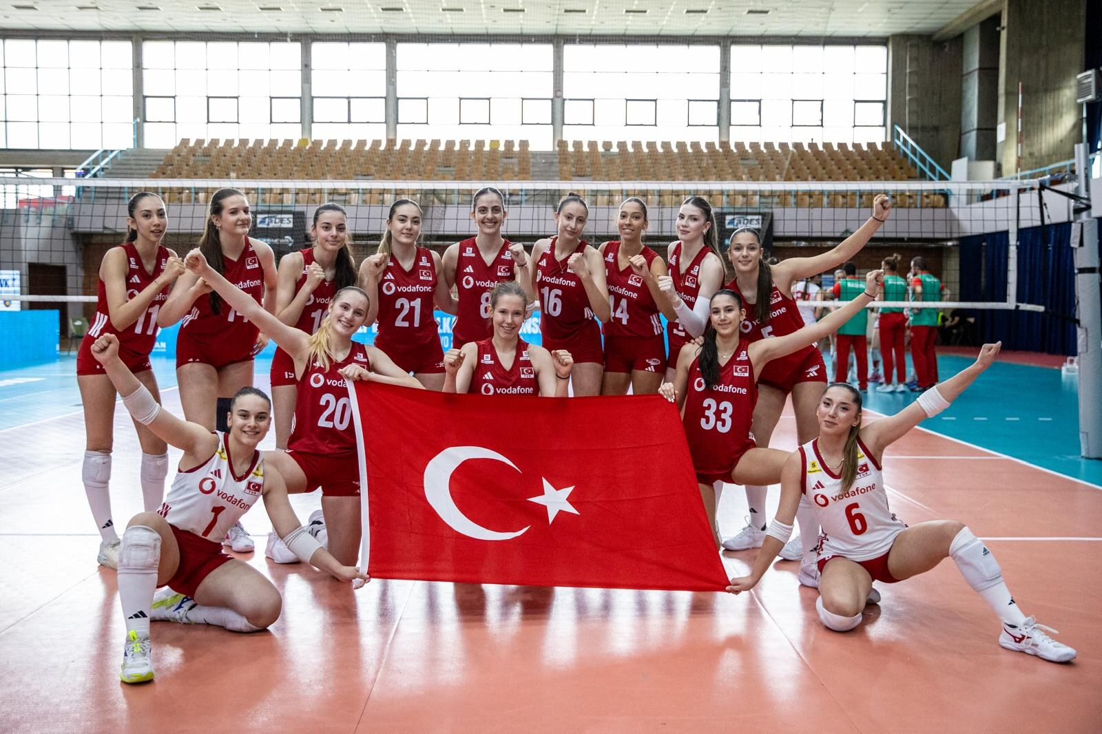 Türkiye Fırtına Gibi! U17 Sultanlar Balkan'da 4'te 4