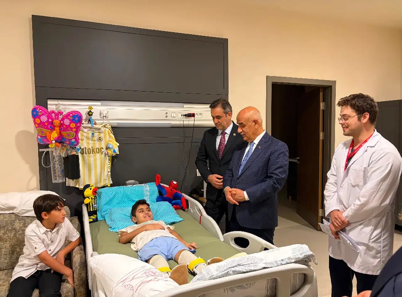 Kirişci’den Yaralı Öğrenciye Ankara’da Destek Ziyareti