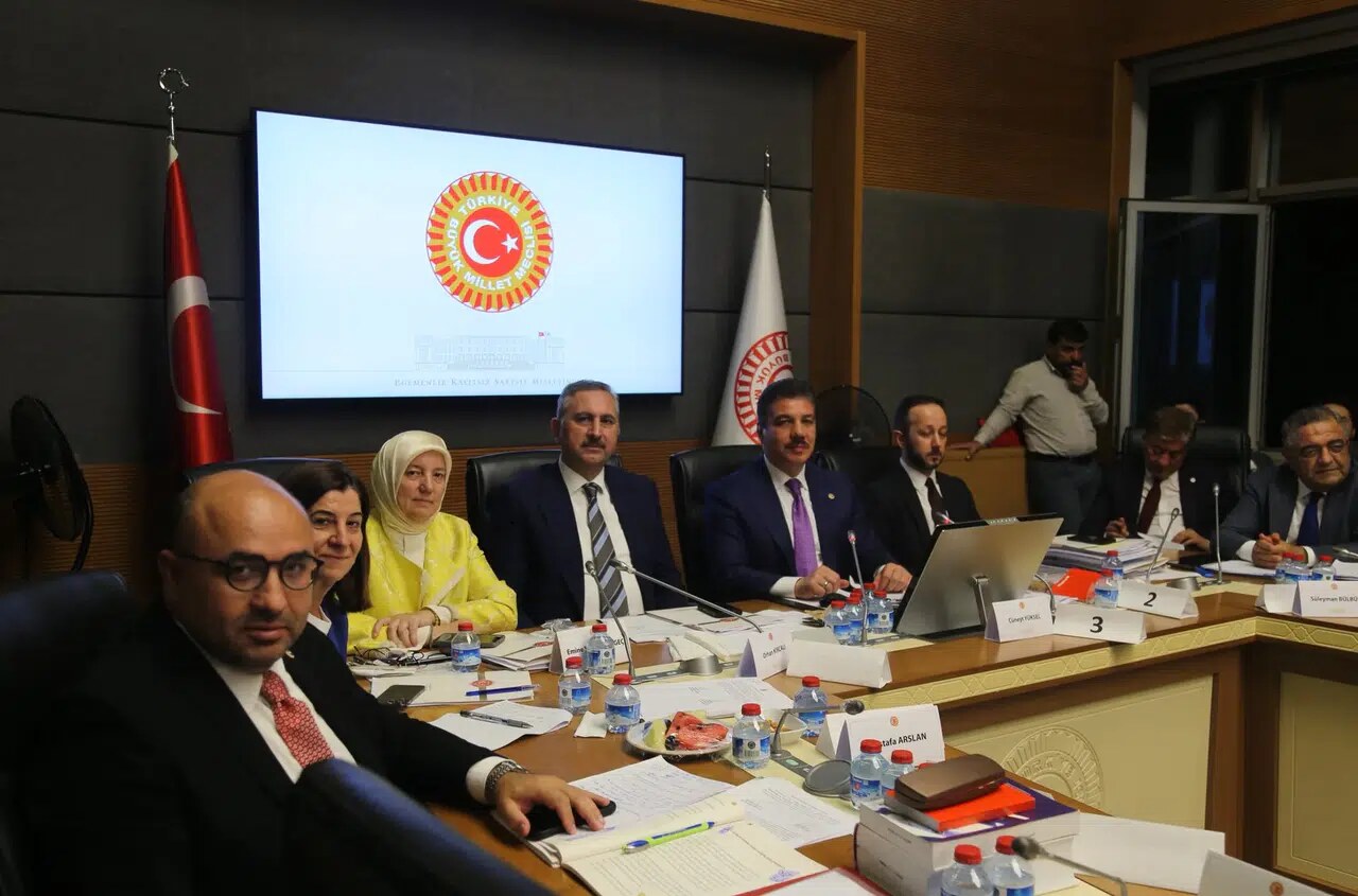 Kahramanmaraş Milletvekili Şahin’den Gece Mesaisi Paylaşımı