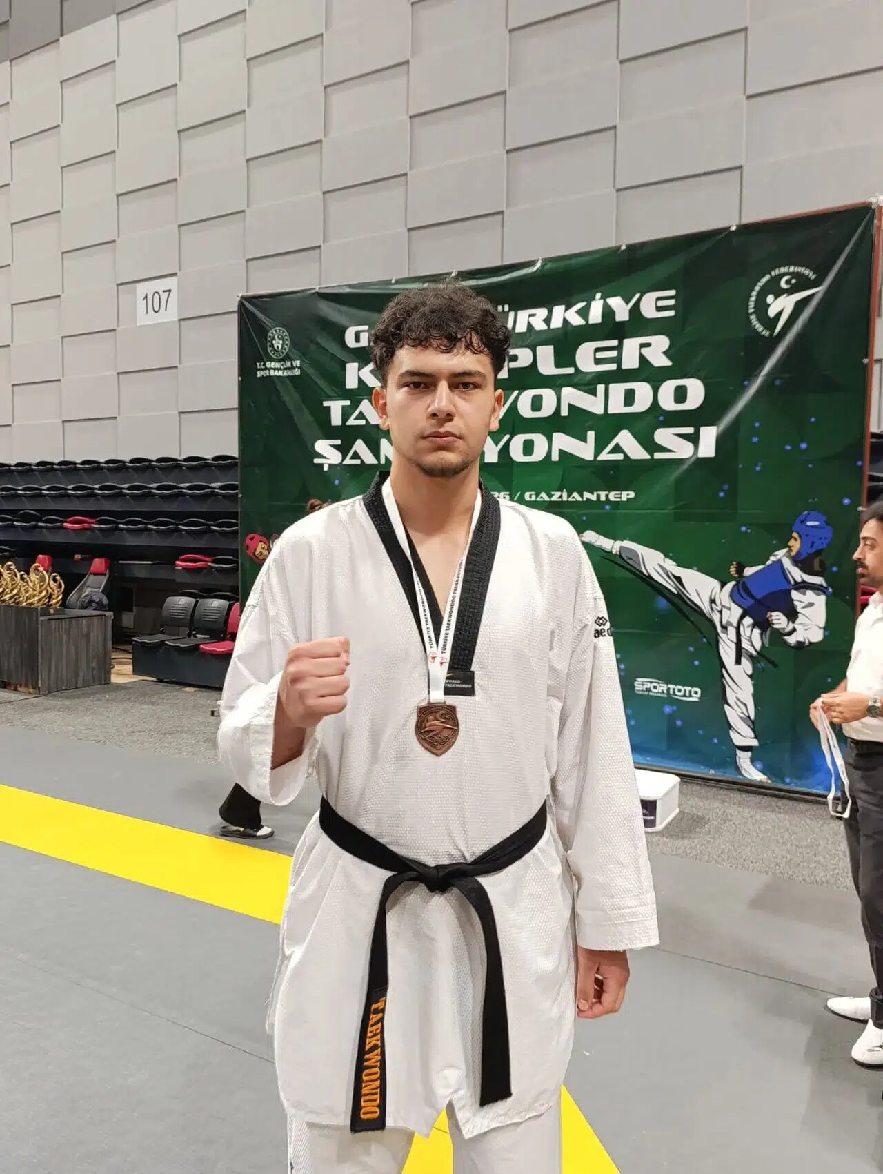 Efe Doğan Türkiye Üçüncüsü Oldu, Bronz Madalya Kazandı