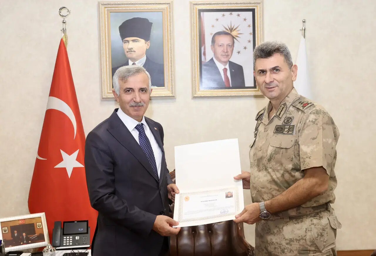 Kahramanmaraş’ta Tümgeneral Gemalmaz’a Başarı Belgesi