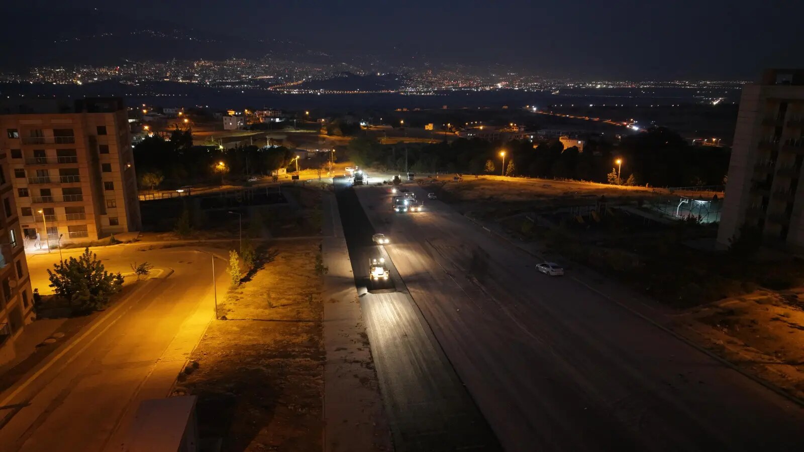 Önsen ve Kurtlar TOKİ’yi Bağlayacak Bulvarda Asfalt Başladı