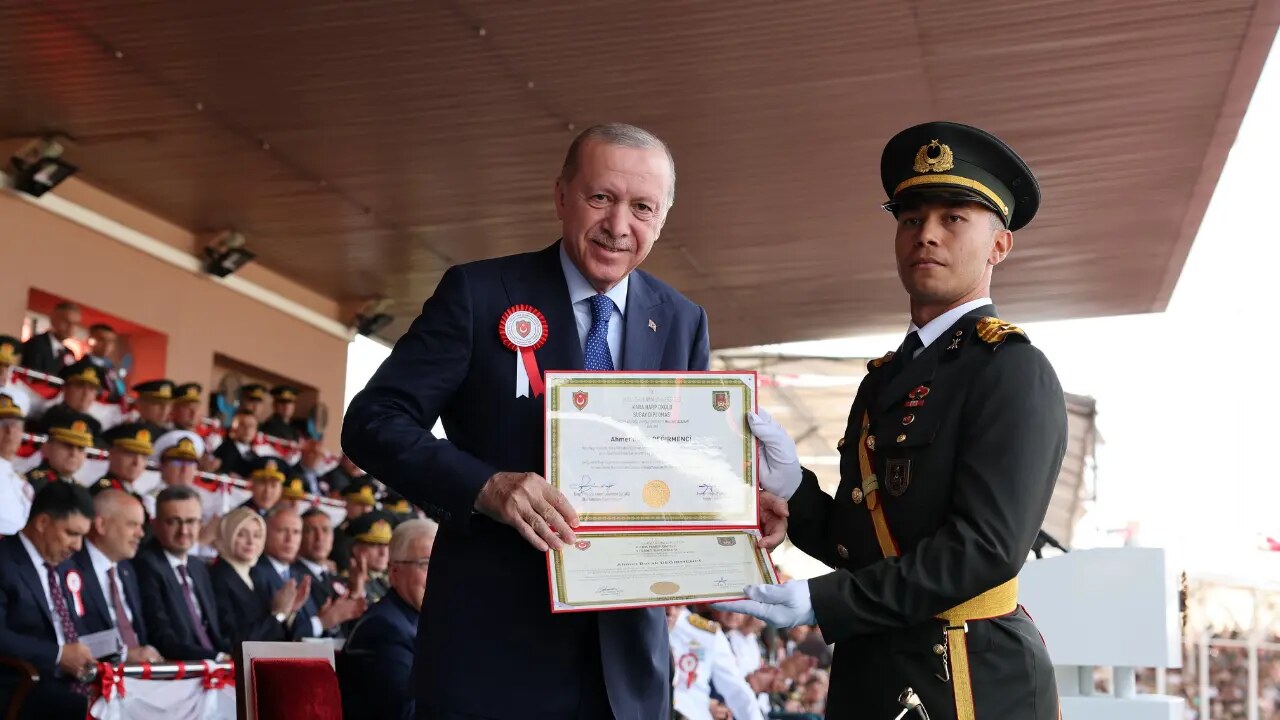 Harp Okullarında Mezuniyet: Yeni Teğmenler Göreve Hazır