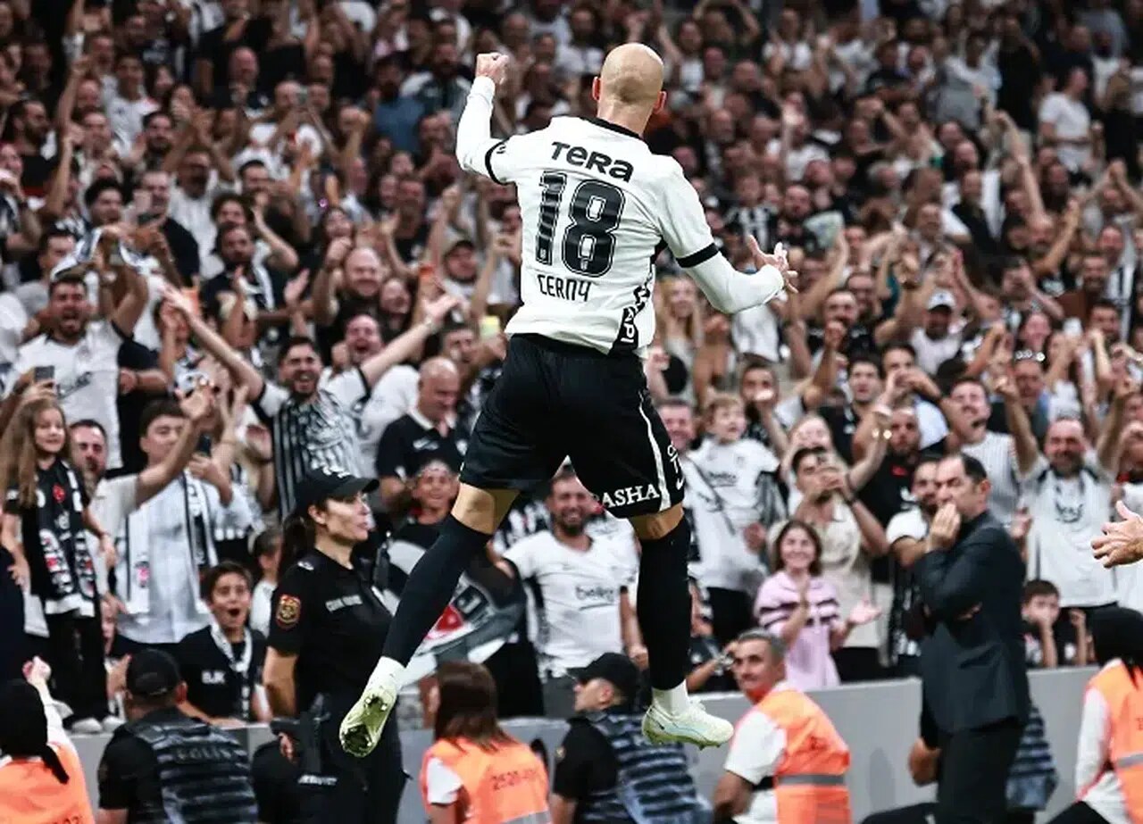 Beşiktaş Taraftarı Önünde Coştu: Çorum FK’ya Tam 6 Gol