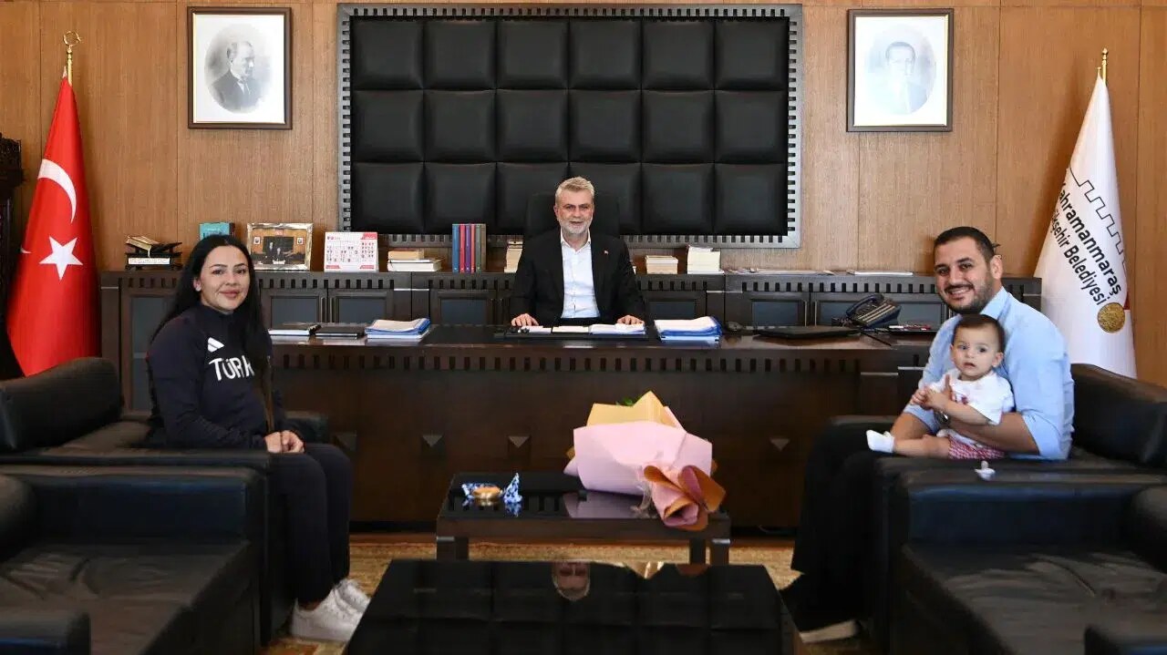 Kahramanmaraş’ın Gururu Safiye Temizdemir’den Çifte Şampiyonluk