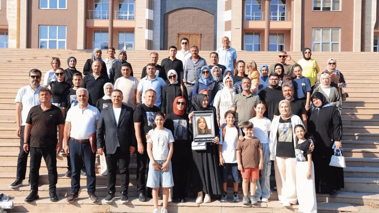 Okul Saldırısı Davasında Yakalama Kararı Aileleri Memnun Etti