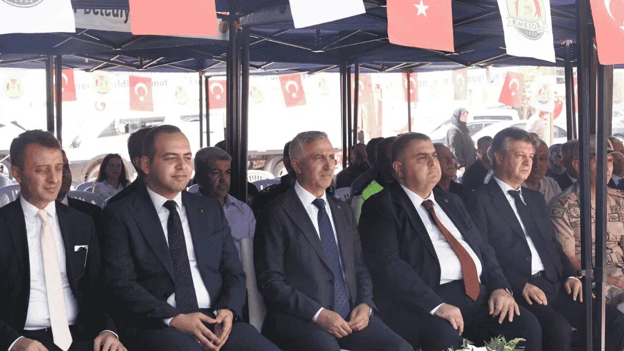 Kahramanmaraş’ta yılın çırağı, kalfası ve ustası ödüllendirildi